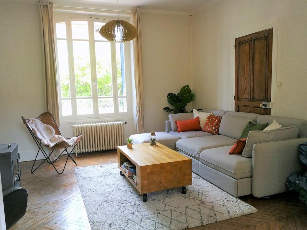 Charmante Maison Bourguignonne Avec Grand Jardin Et Parking Монбар Экстерьер фото