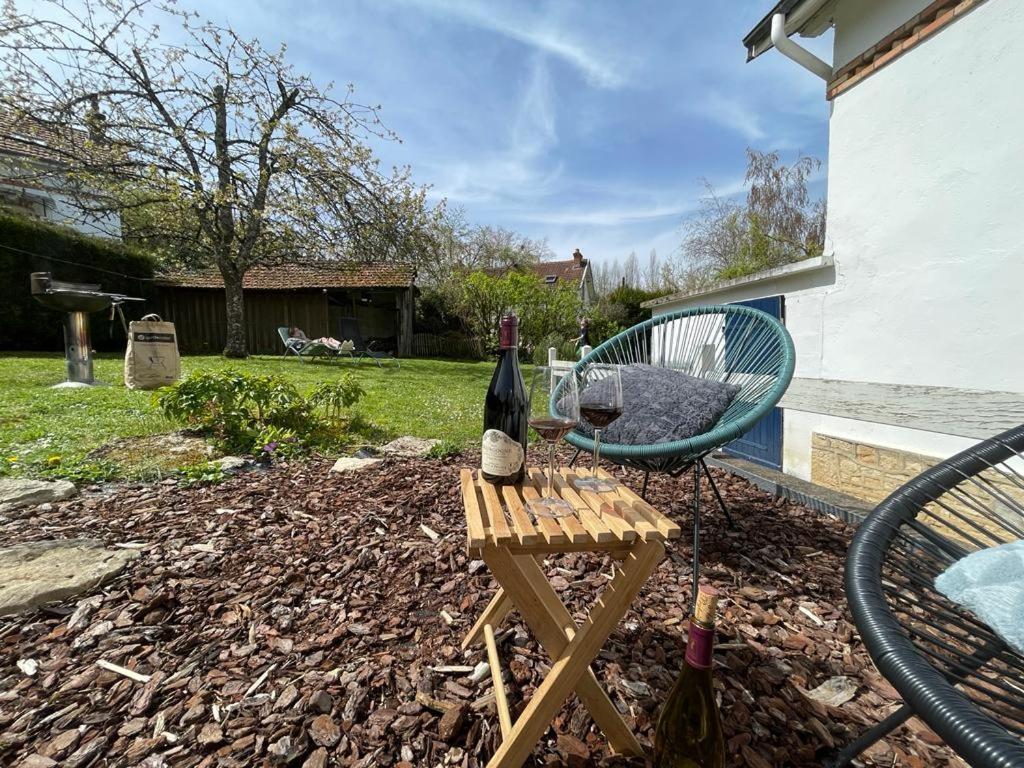 Charmante Maison Bourguignonne Avec Grand Jardin Et Parking Монбар Экстерьер фото